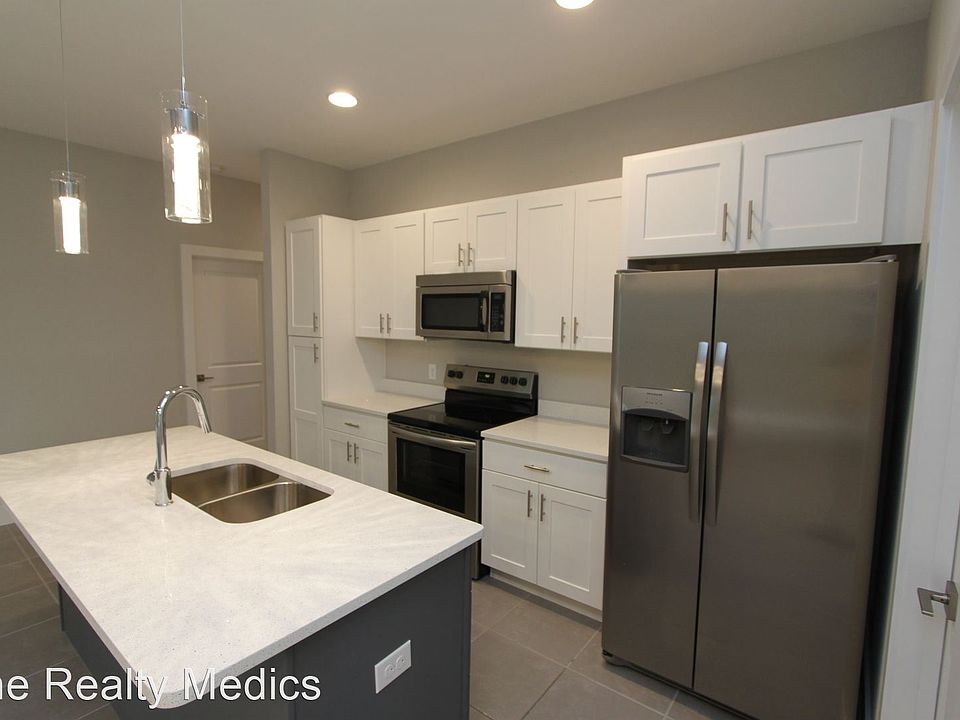 1st image of 244 Gladiola Ct