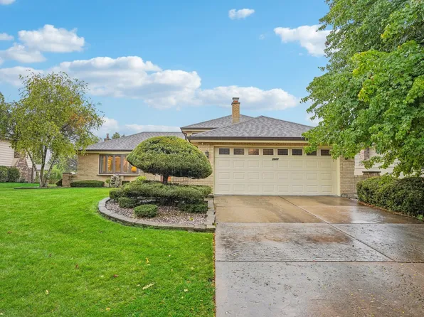 1221 Longford St, Woodridge, IL 60517