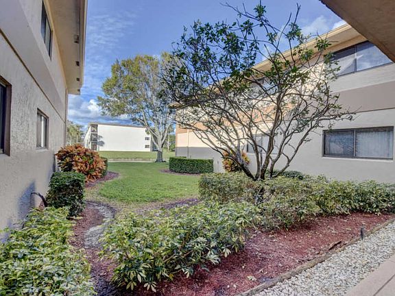 3rd image of 15378 Lakes Of Delray Blvd APT 9
