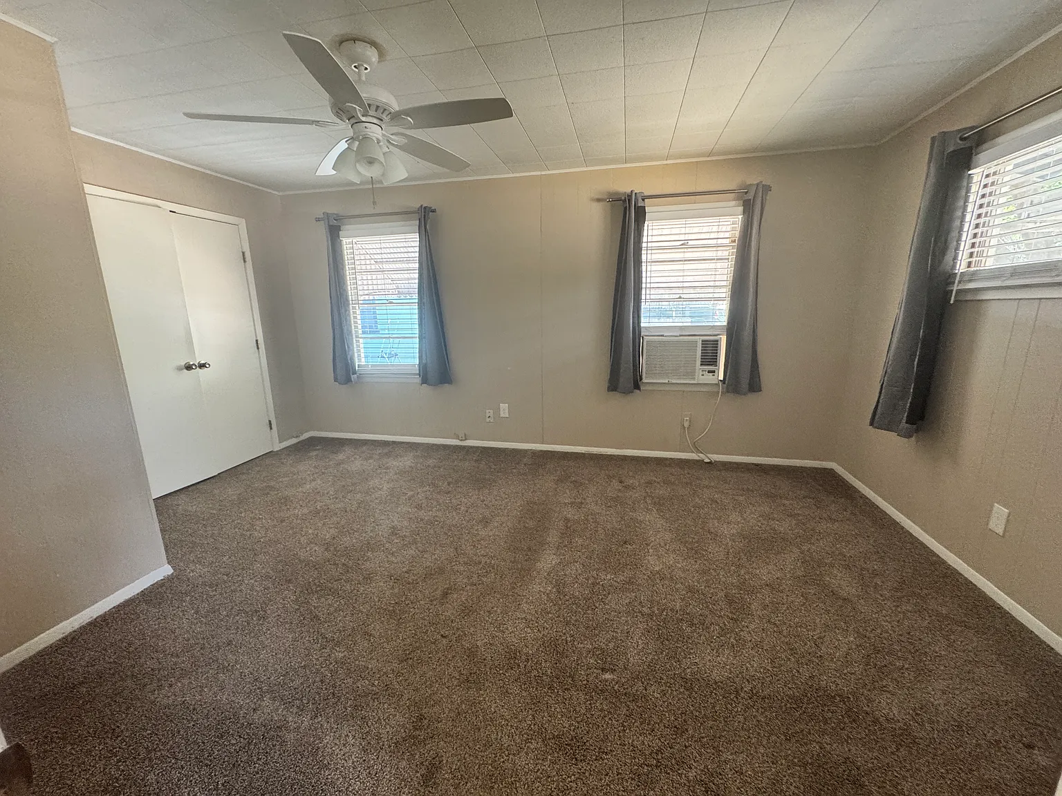 3 bed, 1012 sqft, $1,350 — Photo 4
