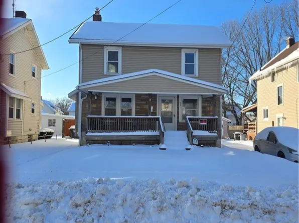 980 Neptune Ave, Akron, OH 44301