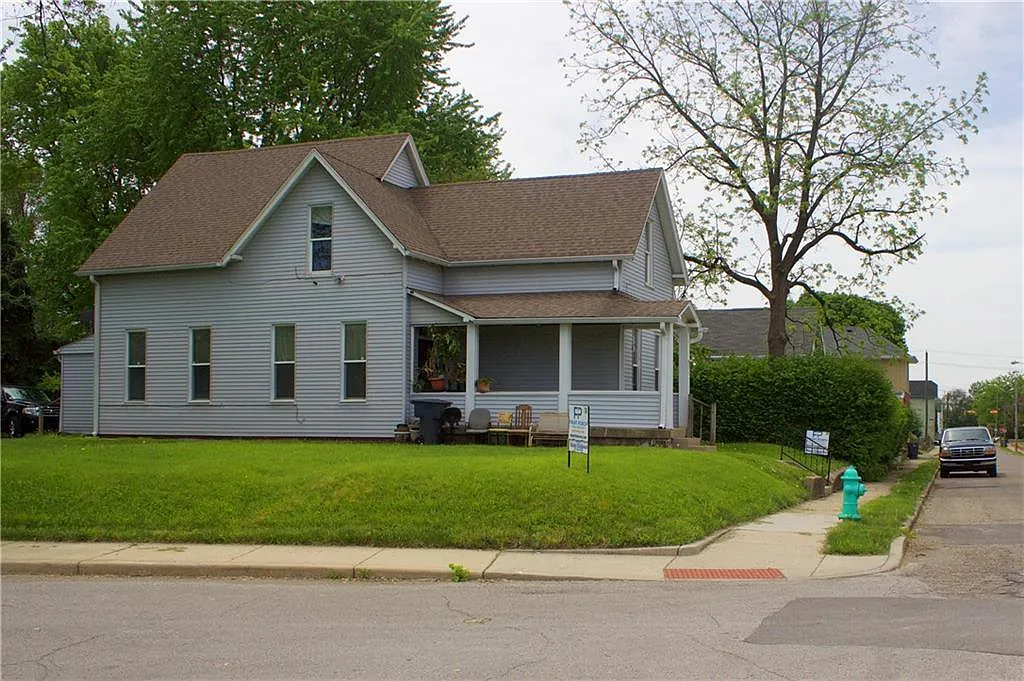 137 E Palmer St photo 1