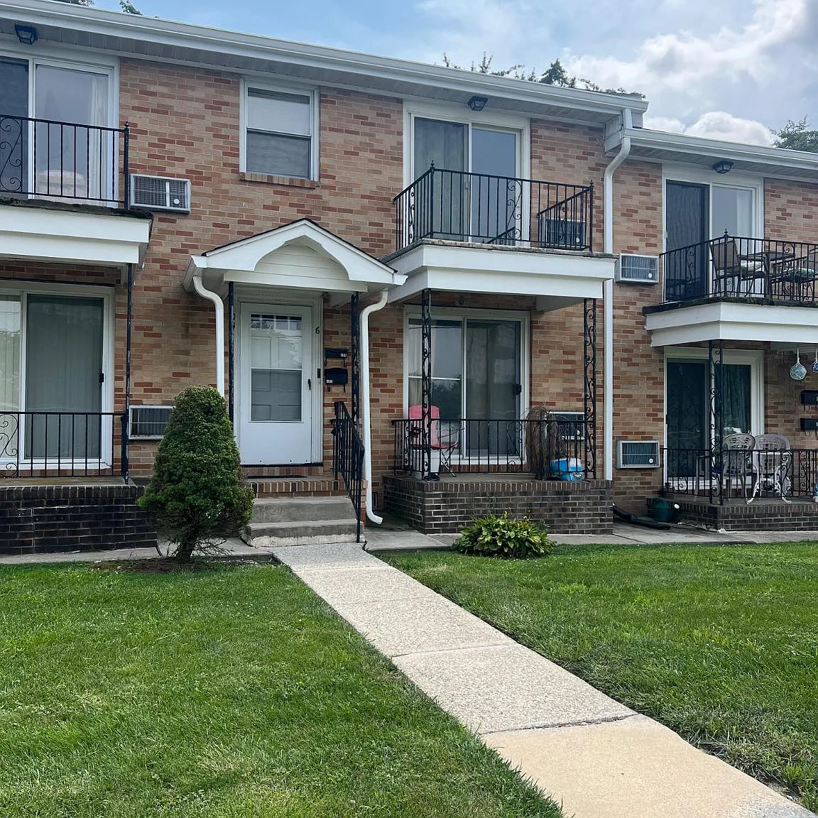 1 bed, 1.0 bath, 556 sqft, $1,395 — Photo 1