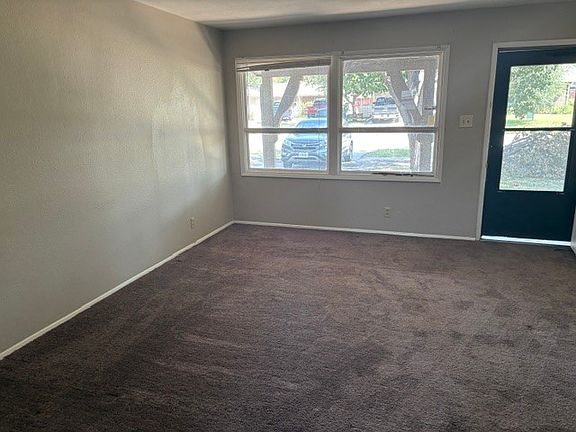 5th image of 3326 High Lark Dr