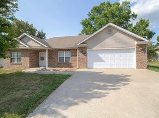 1141 Azoros Dr, Columbia, MO 65203
