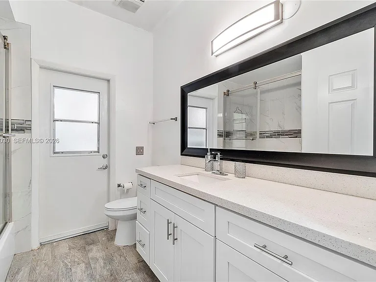 9251 NW 42nd Ct — Photo 21