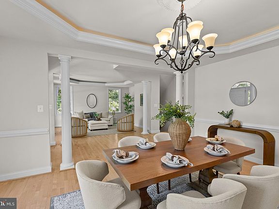 5th image of 9724 Centennial Meadows Ln