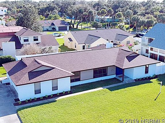 2nd image of 103 Rio Del Mar Dr
