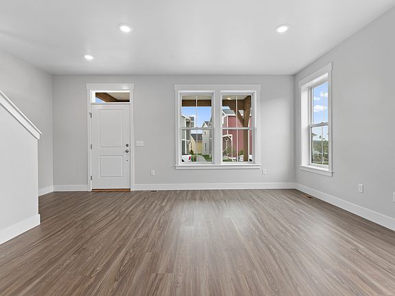4th image of 1858 Saint Paul Ln
