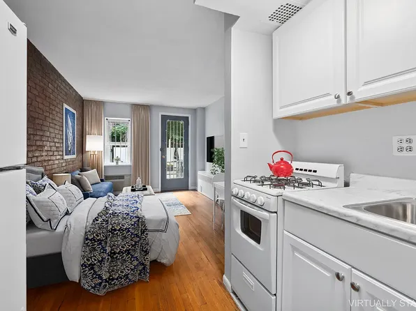 482 East 74th Street image 1 of 7