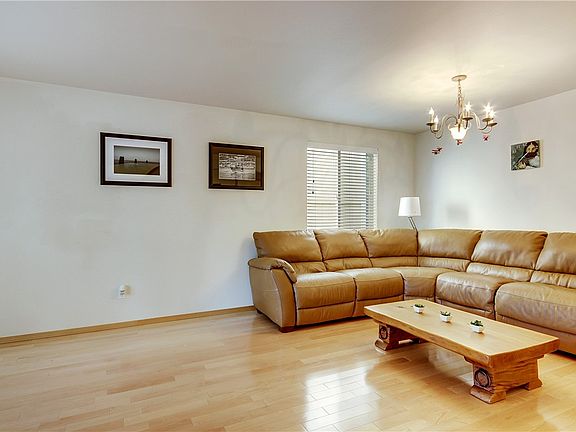 5th image of 13013 82nd Avenue Ct E