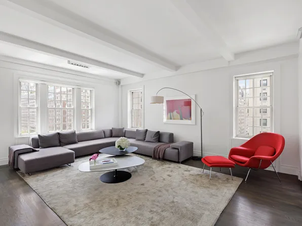 863 Park Avenue 8W image 1 of 14