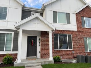 808 E Newfield Dr, Sandy, UT 84094