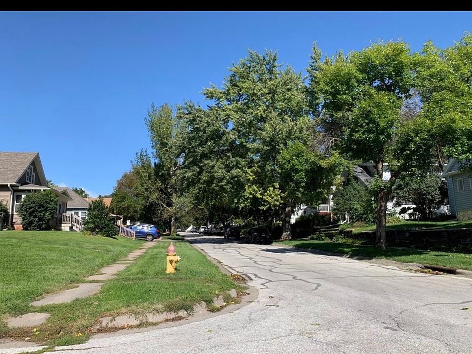 2nd image of 2718 N 65th Ave