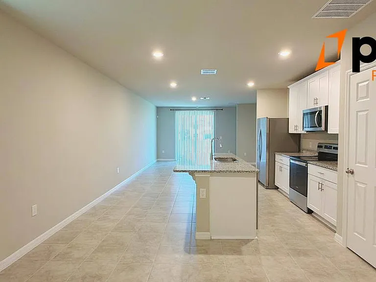 862 Rivers Crossing St — Photo 5