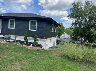 5403 S 52nd St, Omaha, NE 68117