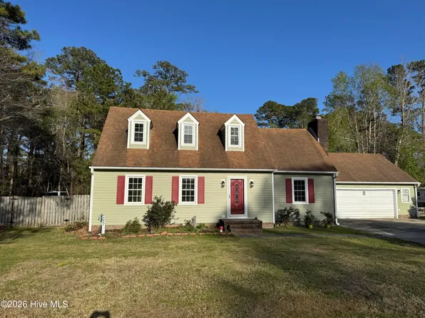 2 Raintree Way, Havelock, NC 28532