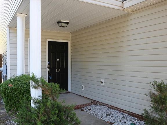 4th image of 114 Courtyard Homes Dr