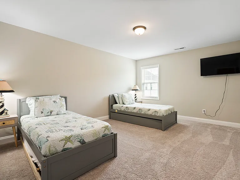 124 Bridge Point Cir — Photo 30