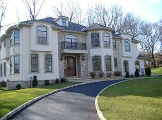 22 Far Hills Rd, Springfield, NJ 07081