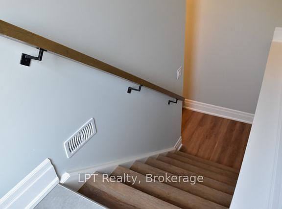 3rd image of 47 East St #Basement