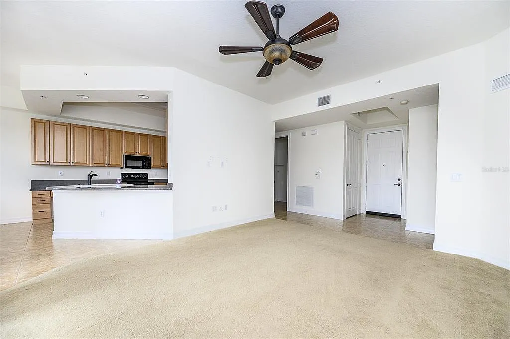 2 bed, 2.0 bath, 1485 sqft, $1,895 — Photo 4