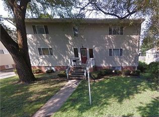 511 Mitchell Ct APT A, Champaign, IL 61821