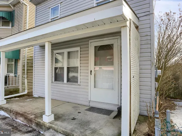 210 Oak St, Pottsville, PA 17901