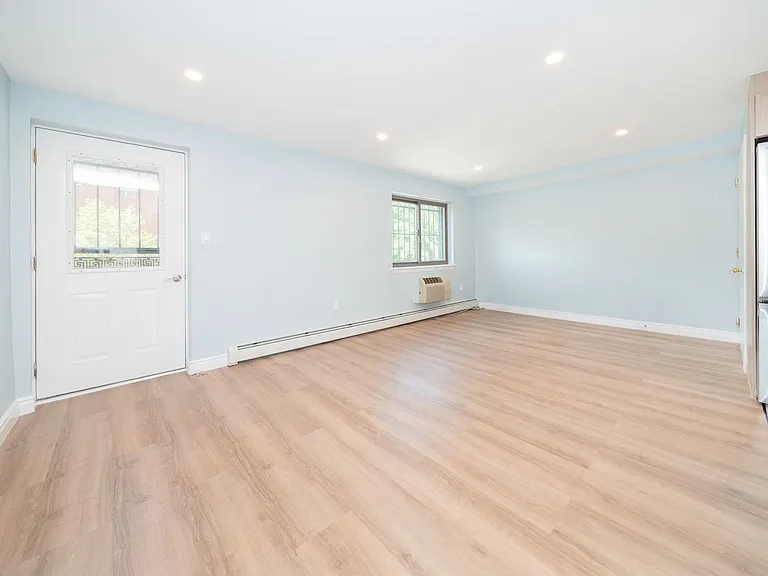 6 E 118th St #2 — Photo 9