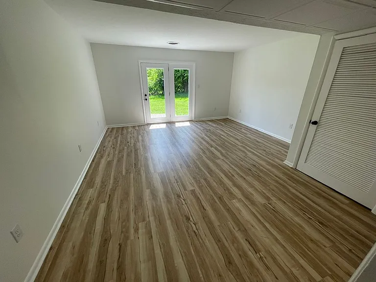 Modern Design Condo Near Shelbyville Country Club! — Photo 11