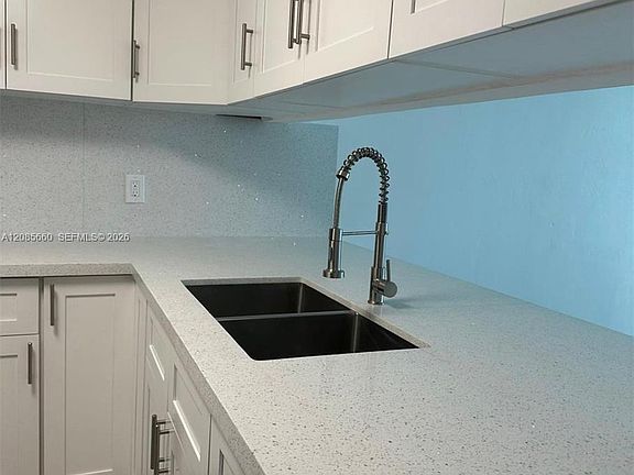 4th image of 9125 SW 77th Ave #504