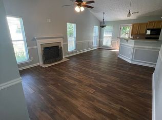 260 Fairfield Dr, Jefferson, GA 30549