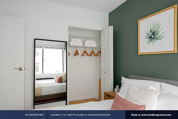 Rented by The Blueground | media 404