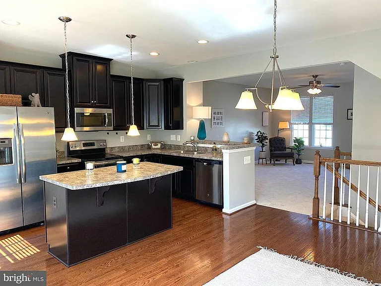146 Norwood Dr — Photo 8