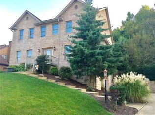 1212 Oakwood Dr, Clairton, PA 15025
