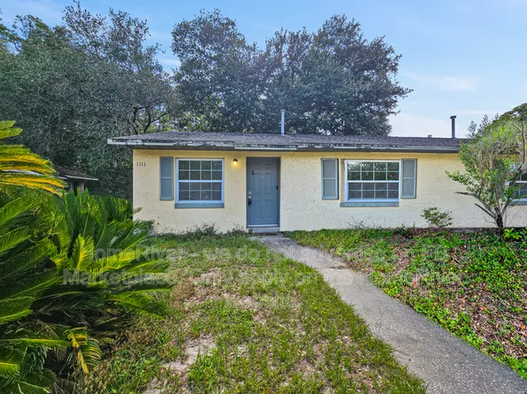 1111 Tuskegee St #A, Leesburg, FL 34748