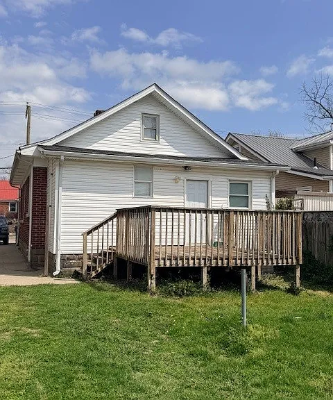 282 E Loudon Ave — Photo 3