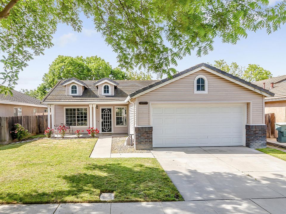 1st image of 1980 Golden Oak Way