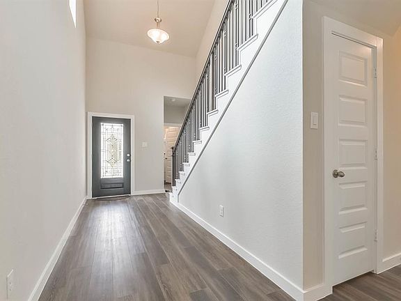 4th image of 15714 Cairnwell Bend Dr