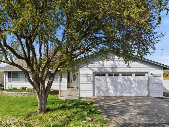 11809 Bristol Ct, Yakima, WA 98908
