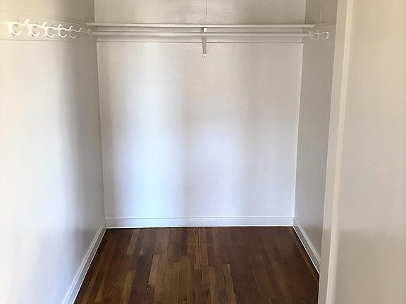 5th image of 2601 Greenwich St APT 1