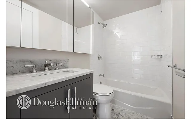 Rented by Douglas Elliman | media 25