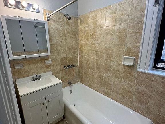 4th image of 40 S Munn Ave APT 101
