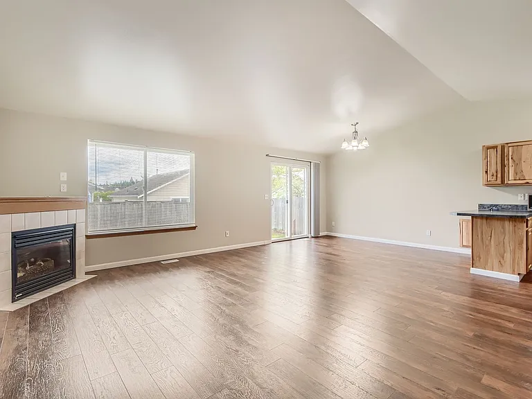 5914 106th Pl NE — Photo 3