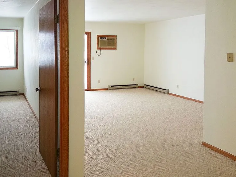 2937 Kensington Ln — Photo 6