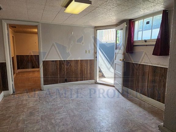 3rd image of 358 N 5th St APT B