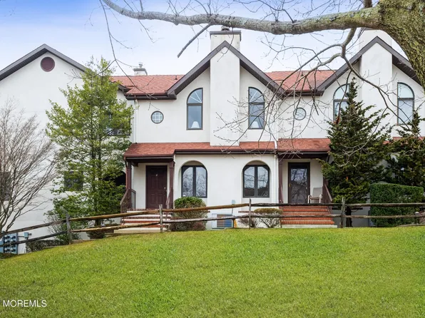 51 Tower Hill Drive, Red Bank, NJ 07701