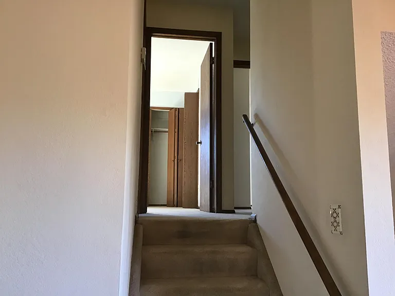 7730 Gibralter Dr — Photo 2