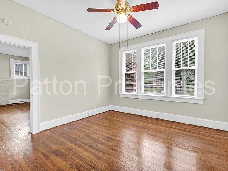 1409 Hagood Ave — Photo 7