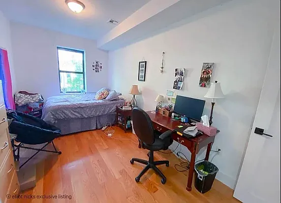 Bedroom, photo 4